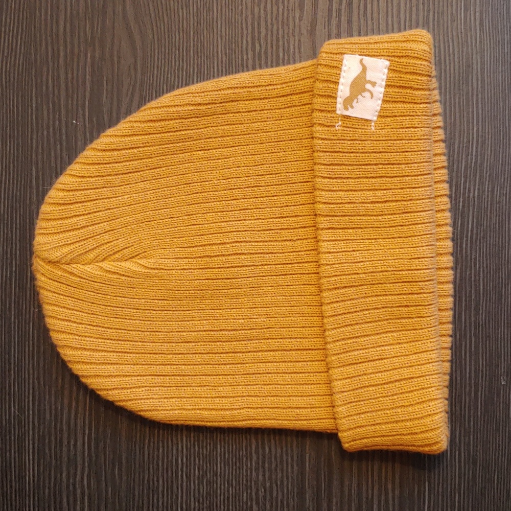 NWOT Zara baby beanie in mustard